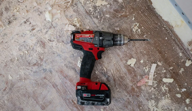 Anyone who finds a cordless screwdriver like this in their basement after years of storage will wonder how they can recharge deeply discharged Li-ion batteries.